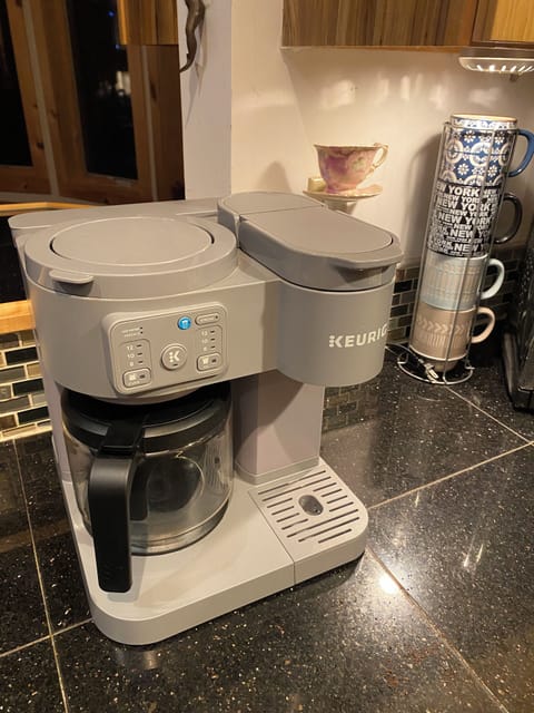New coffee machine (regular filtered coffee or Keurig style pods)
