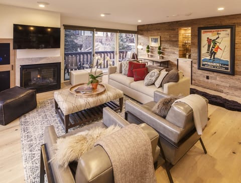 Living Room, Gas fireplace and Home theater