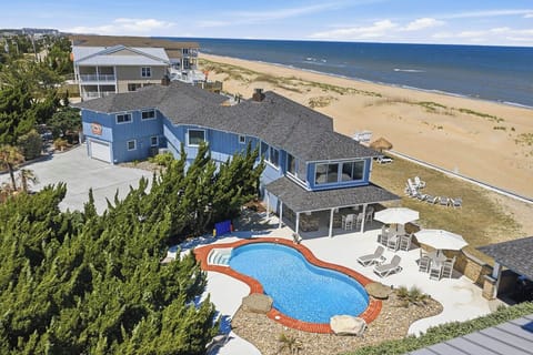 Aerial View of Hawaiian Palace