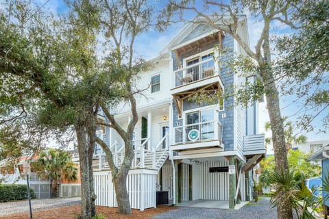Welcome to The Blue Crab! Stunning beach house in the heart of Folly and steps to the ocean.