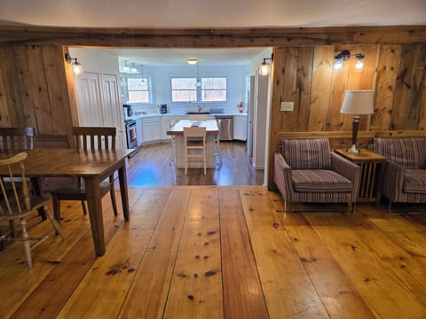 Diningroom Opens to Kitchen