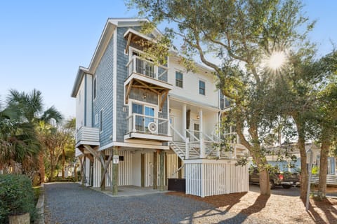 Stunning beach house in the heart of Folly and steps to the ocean.