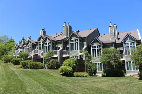 Our townhouse is located at the base of Happy Valley ski run at Blue Mountain.