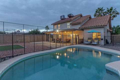 Updated, STROKE of LUCK has exquisite views of the Painted Mountain Golf Course and a heated pool.