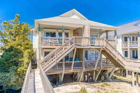Feels Like Home Oceanfront Exterior