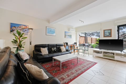 Lounge Living area