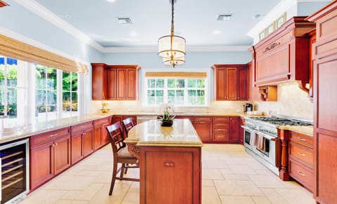 Kitchen (with 32 bottle wine fridge)