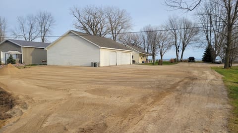 Large parking area for boats and campers