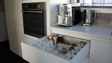 Coffee and tea making facilities