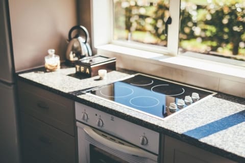 Cherry Cottage Kitchen