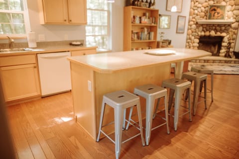 Kitchen with dishwasher