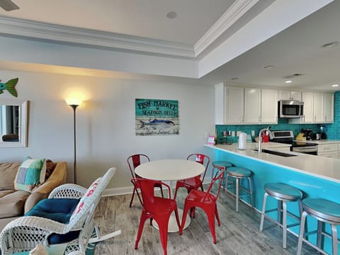 Dining Area With Dining Table for 4 and Bar Counter Seating