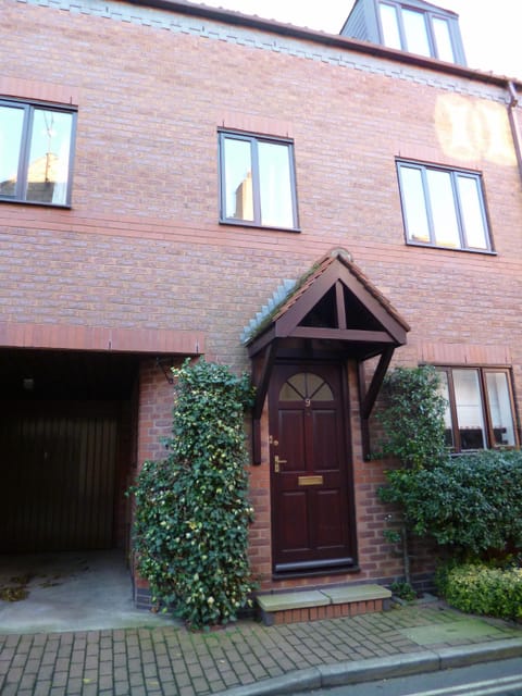 No.9 Tiger Lane Frontage