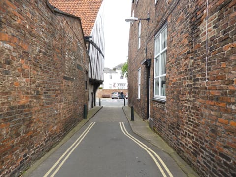 Tiger Lane looking towards North Bar Within