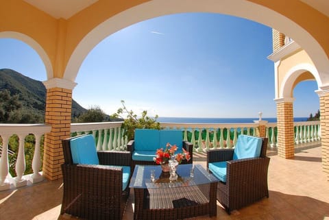 VERANDA'S SEAVIEW