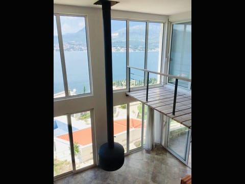 Double volume living area