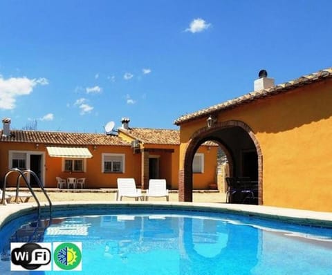 Villa Pla. Jalon/Xalo (Alicante)