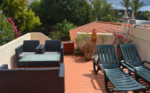 Rooftop Terrace (private)