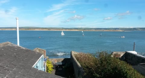 Sailing on the Estuary