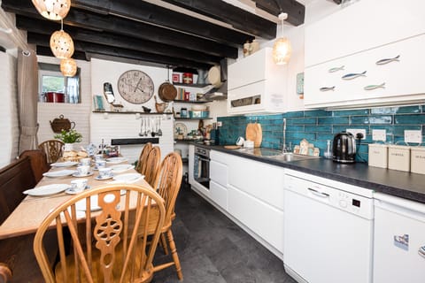 Newly refurbished kitchen/dining room 