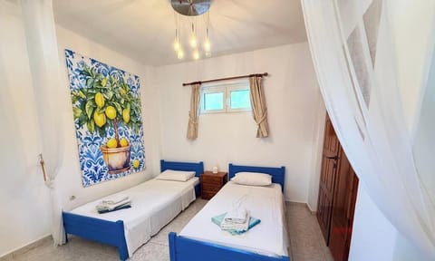 Stella apartment features with 2 single bed with a comfortable mattress.