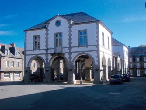 Gouarec village centre minutes from the gite