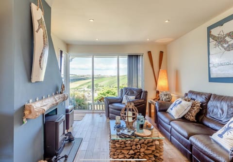 The loving room, with spectacular views across the valley