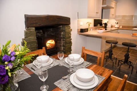 The Kitchen/Diner & Log Fire