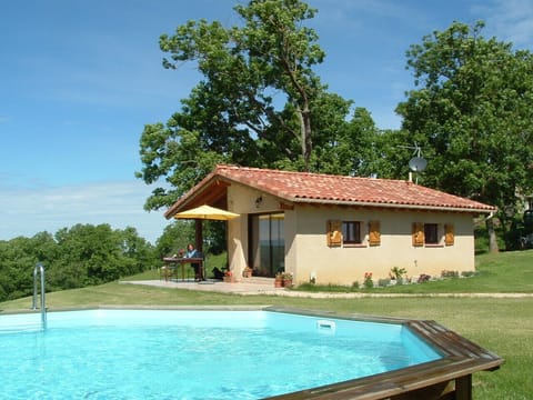 Le Petit Rossignol -
 a gem of a find !