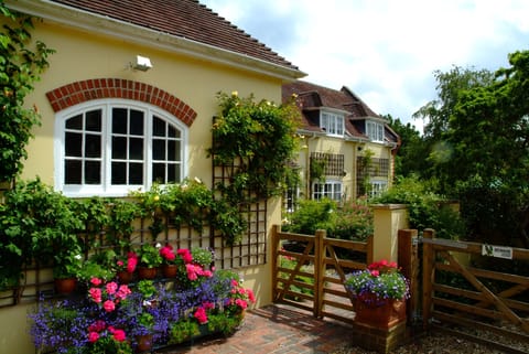 Main entrance to the cottage 