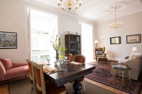 Large sunny dining room/living room with original 18th century features