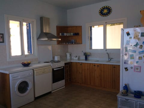 View of the open plan kitchen