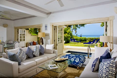 Lounge Area