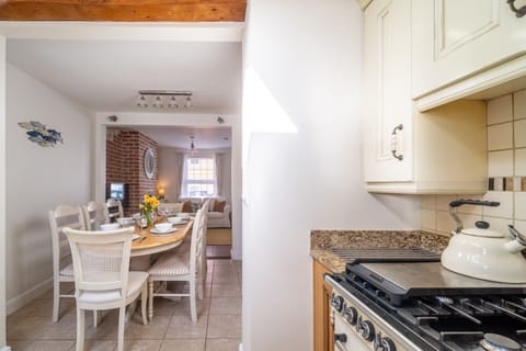 Ground floor: Kitchen looking to breakfast room