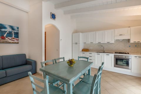 Dining Room, Kitchen