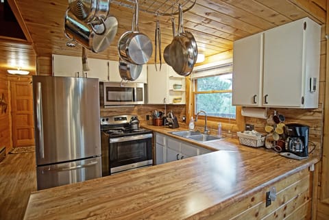 Fully equipped kitchen