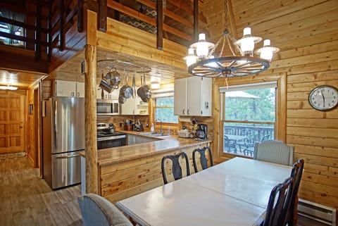 Easy meal service from the Kitchen