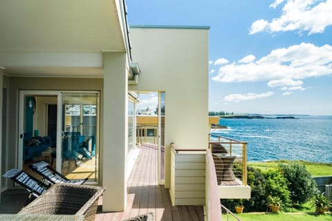 Kiama Dream has huge open-air balconies, with unrivalled views of the ocean.