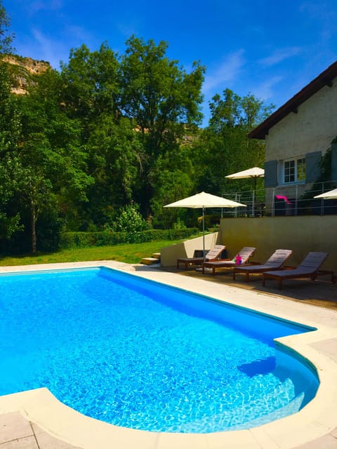 The pool with views out to the River Aveyron
