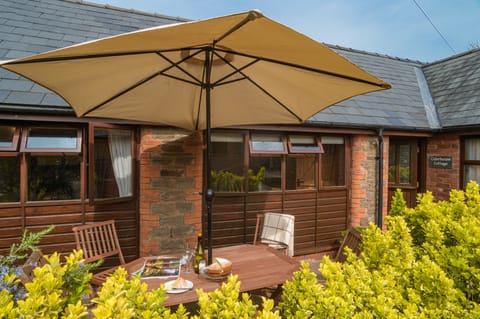 Ciderhouse Cottage Patio