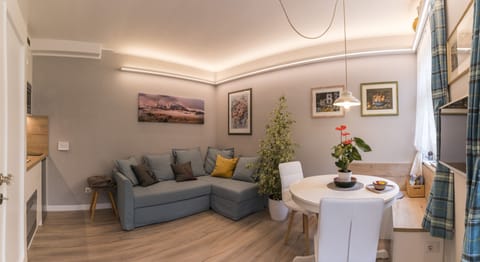 Quiet holiday apartment with garden Bressanone/Brixen/Südtirol/Dolomiten/Alps