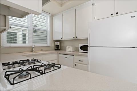 Kitchen is fully-stocked with dishes, cooking, baking and meal prep gear. All standard large and small appliances included. See listing description.
                