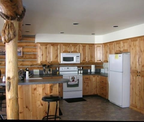 Kitchen With Breakfast Area