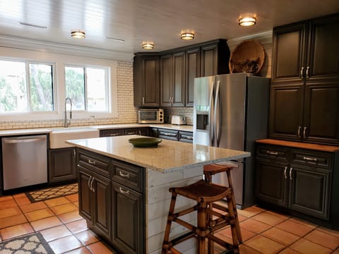Farmer Sink with pantry