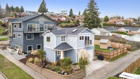 Hosts live in main house which has a basement unit sleeps 4 for  addt'l  rental.