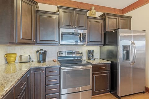 Kitchen--- Granite Counter-tops, Stainless Steel