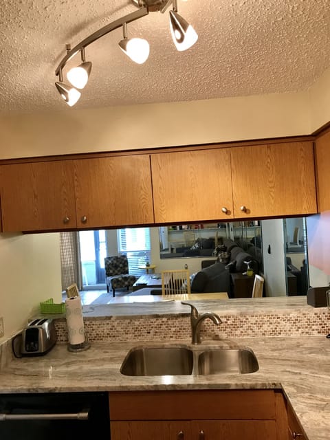 Peek a boo kitchen with new stainless refrigerator,dishwasher& double sink