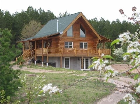 Southwest view of the Log Cab Inn