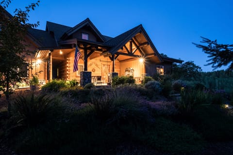 Fern Hill Lodge welcomes you! 