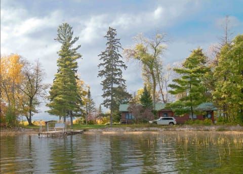 Cabin offers seclusion, R&R, and fishing on Kitchi and of the 8 Lake chain.